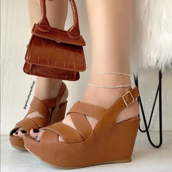 Tan Back Strap Platform Wedges - Picture 1 of 6